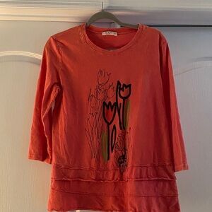 Jess & Jane 3/4 Sleeve Tee with Tulip Print